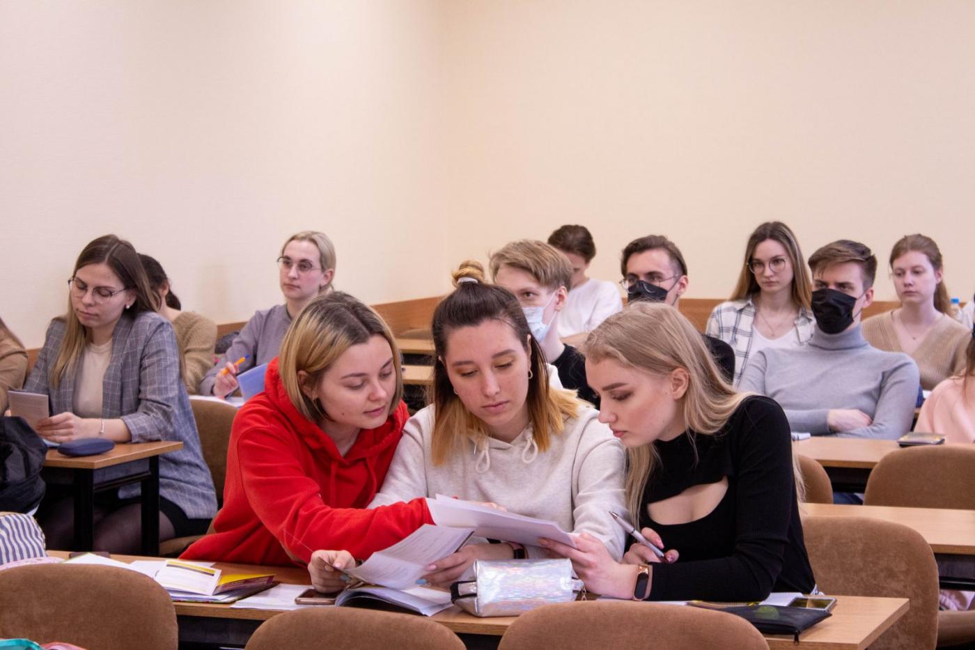 Швейный бизнес, спутниковый мониторинг, аудит: где работают выпускники специальности «Бизнес-администрирование» ФММП?